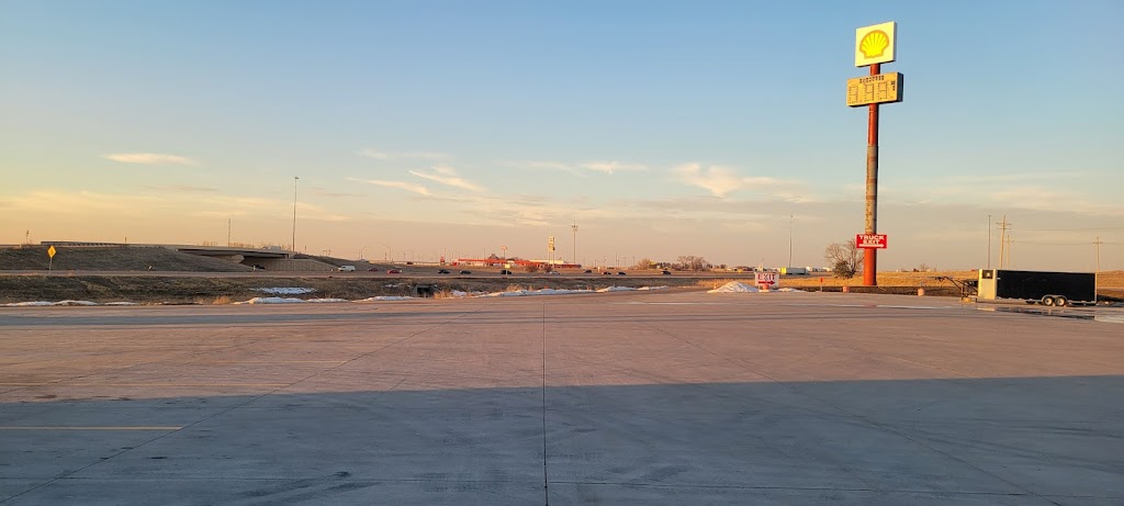 Shell | restaurant | 13006 238th St, Greenwood, NE 68366, USA | 4029443552 OR +1 402-944-3552