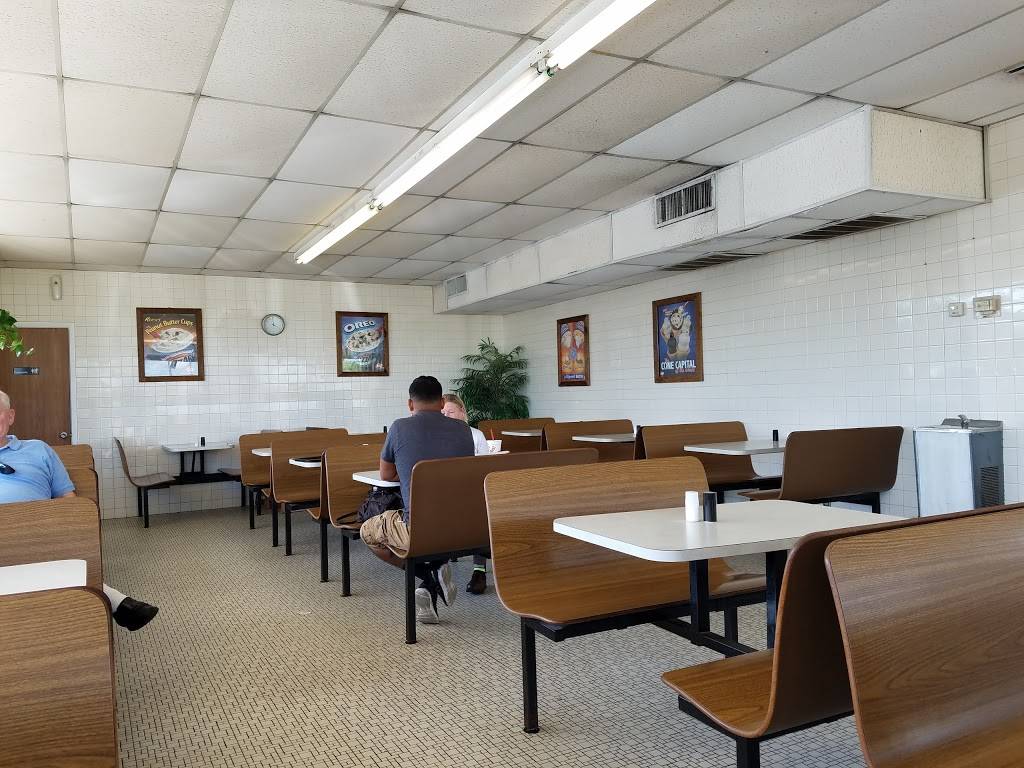 Dairy Queen Store | restaurant | 209 N Loop 288, Denton, TX 76201, USA | 9404845326 OR +1 940-484-5326