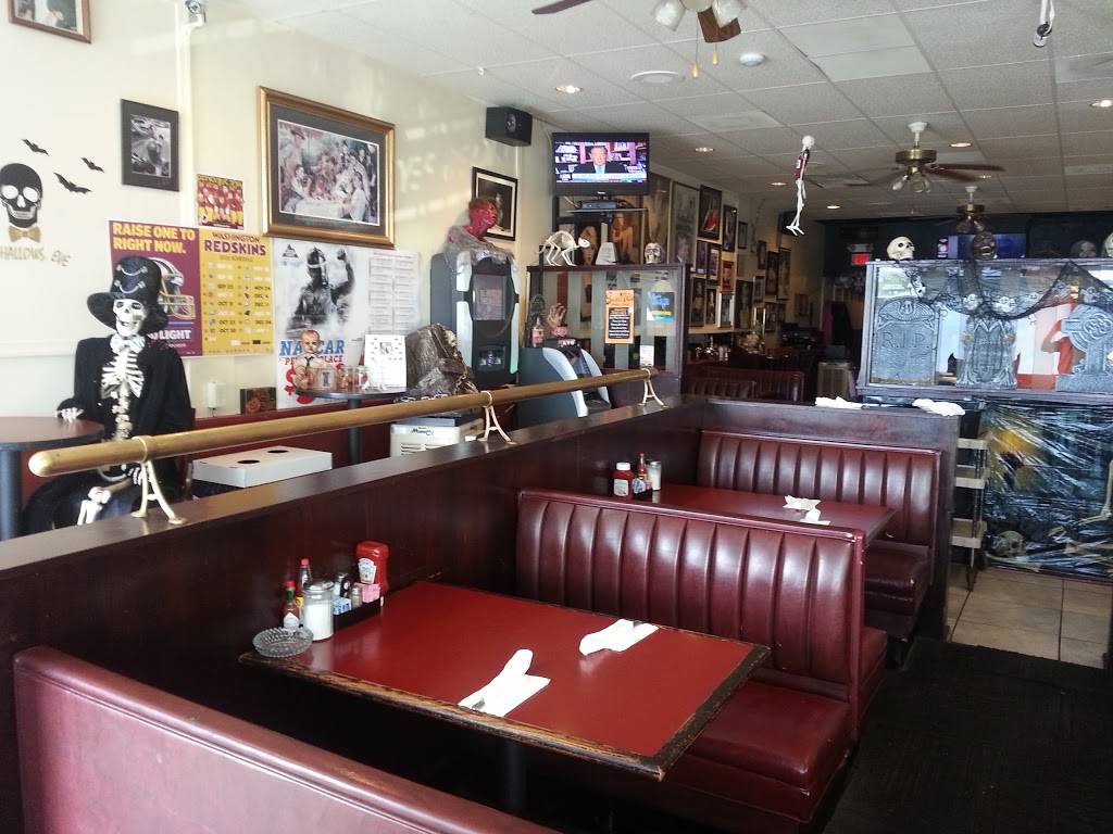 Moes Peyton Place | restaurant | 6516 Backlick Rd, Springfield, VA 22150, USA | 7034516620 OR +1 703-451-6620