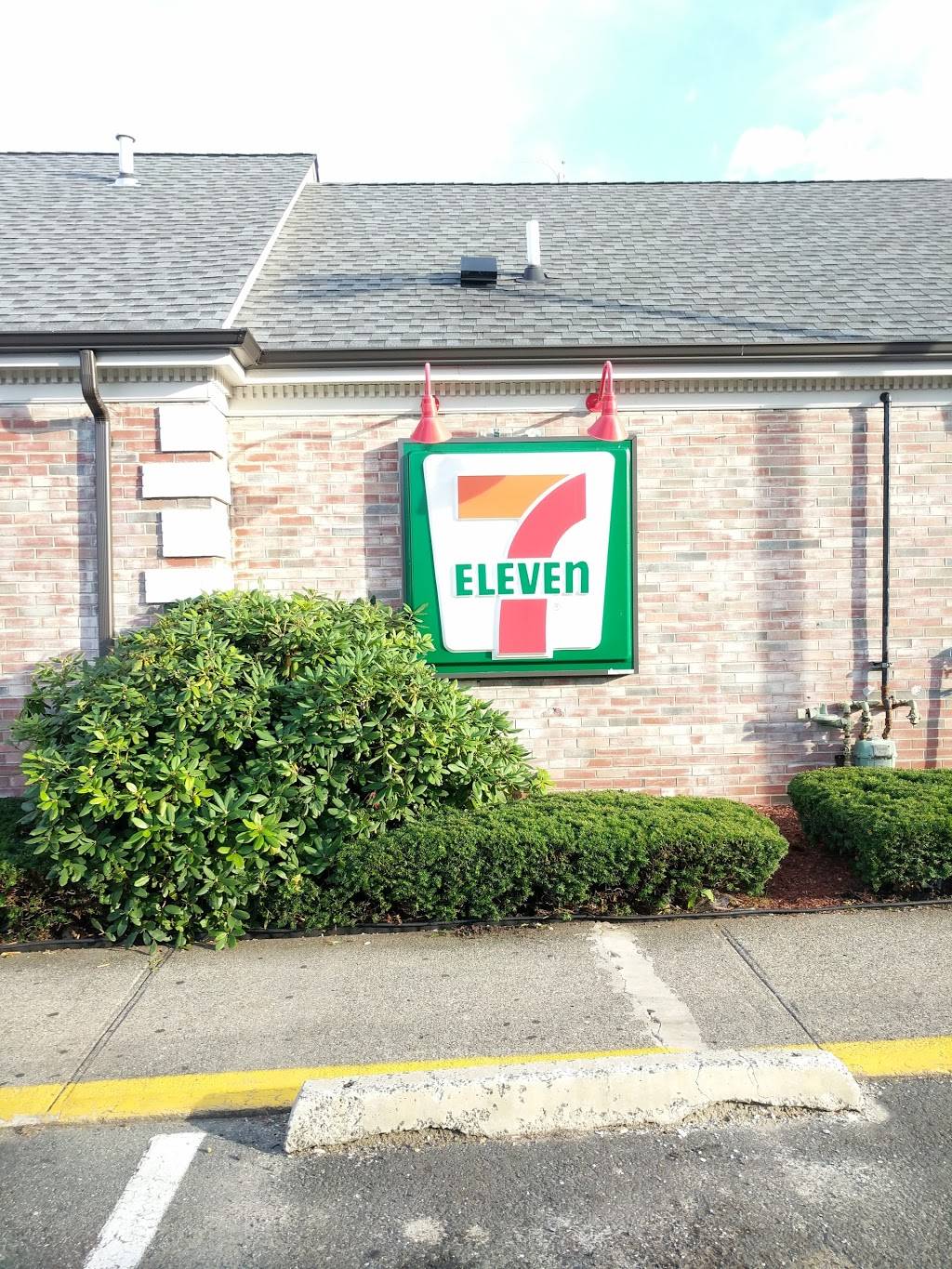 7-Eleven | bakery | 12-06 River Rd, Fair Lawn, NJ 07410, USA | 2017913714 OR +1 201-791-3714