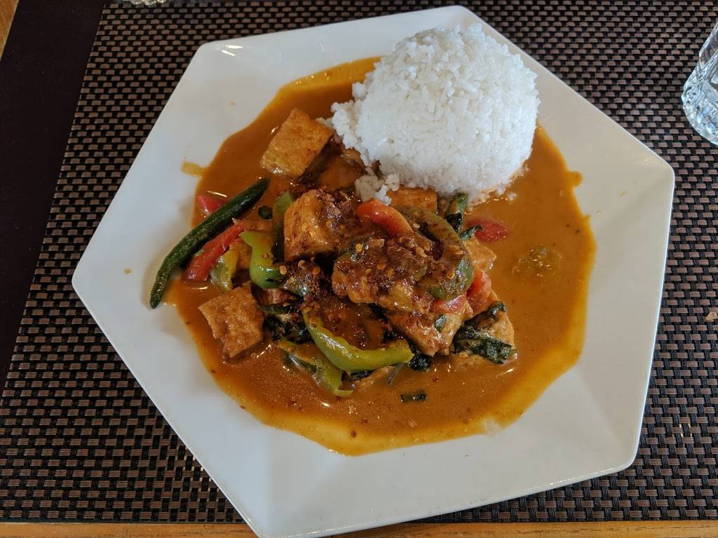 Annies Thai Castle | restaurant | 3195 Roswell Rd NE, Atlanta, GA 30305, USA | 4042649546 OR +1 404-264-9546