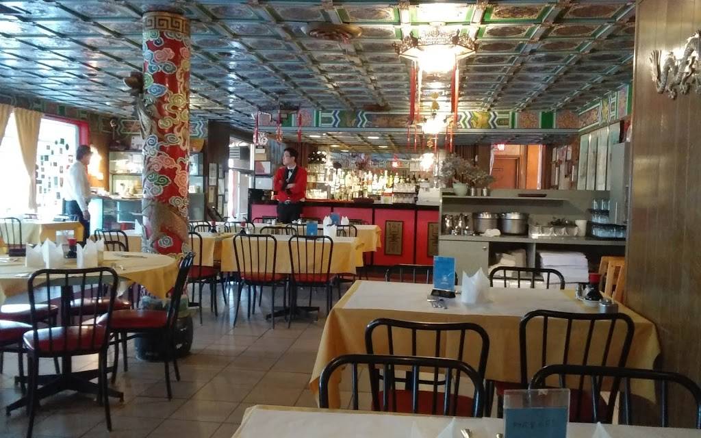 Golden Palace Restaurant | restaurant | 2195 Carling Ave, Ottawa, ON K2B 7E8, Canada | 6138208444 OR +1 613-820-8444