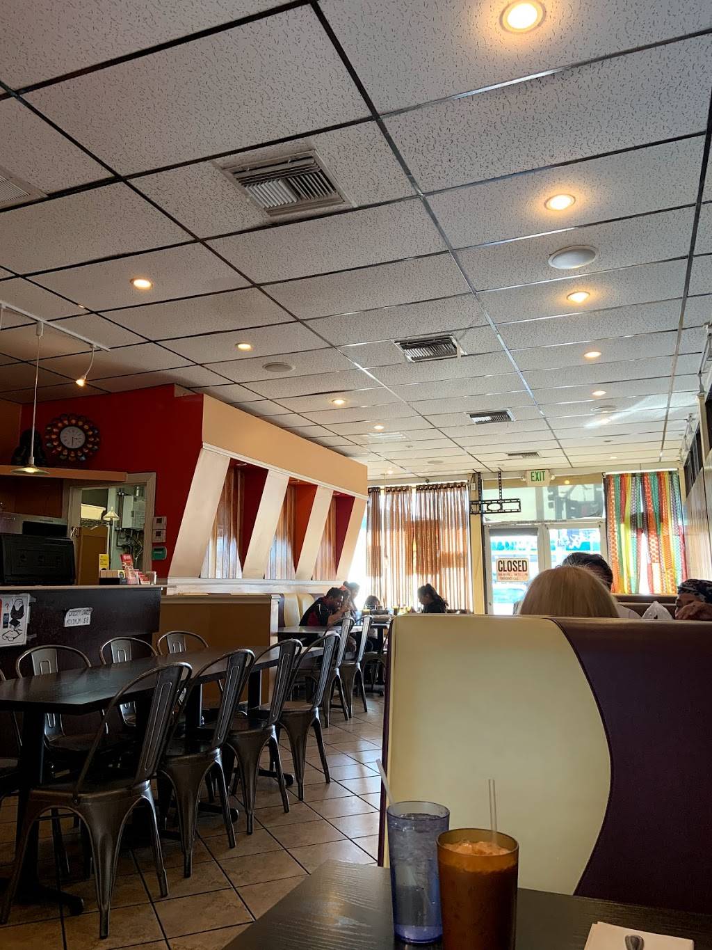 Vim Thai 4 (Melrose) | restaurant | 5784 Melrose Ave, Los Angeles, CA 90004, USA | 3234642345 OR +1 323-464-2345