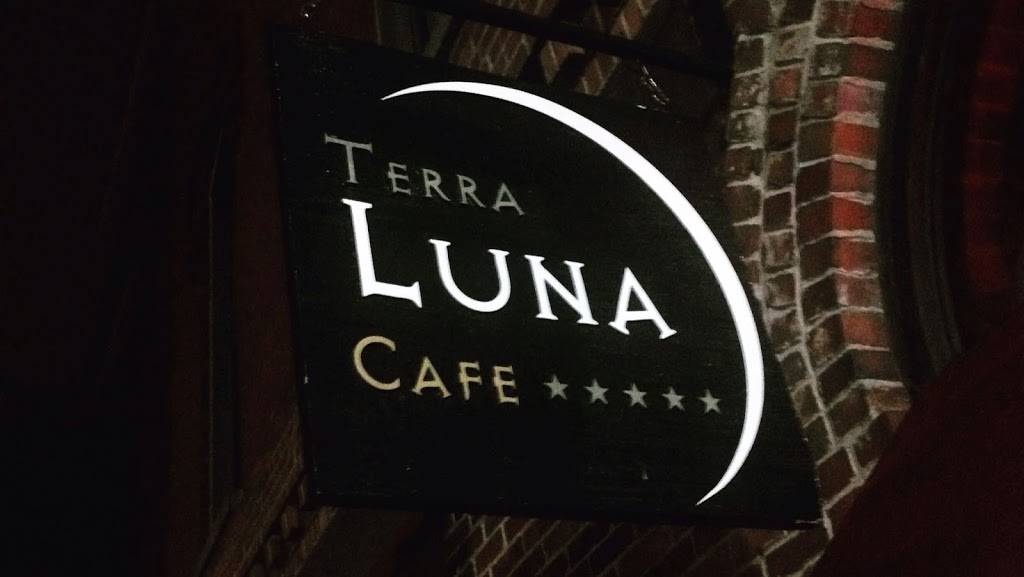 Terra Luna Cafe | restaurant | 225 Essex St #1, Lawrence, MA 01840, USA | 9787477989 OR +1 978-747-7989