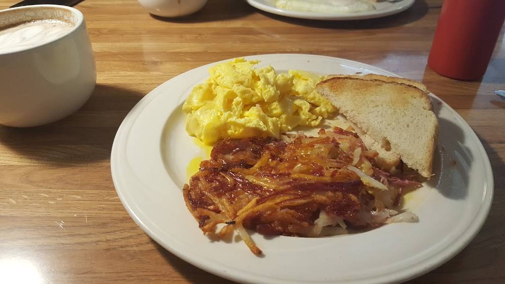 Schuberts Restaurant | restaurant | 128 E Main St, Mt Horeb, WI 53572, USA | 6084373393 OR +1 608-437-3393