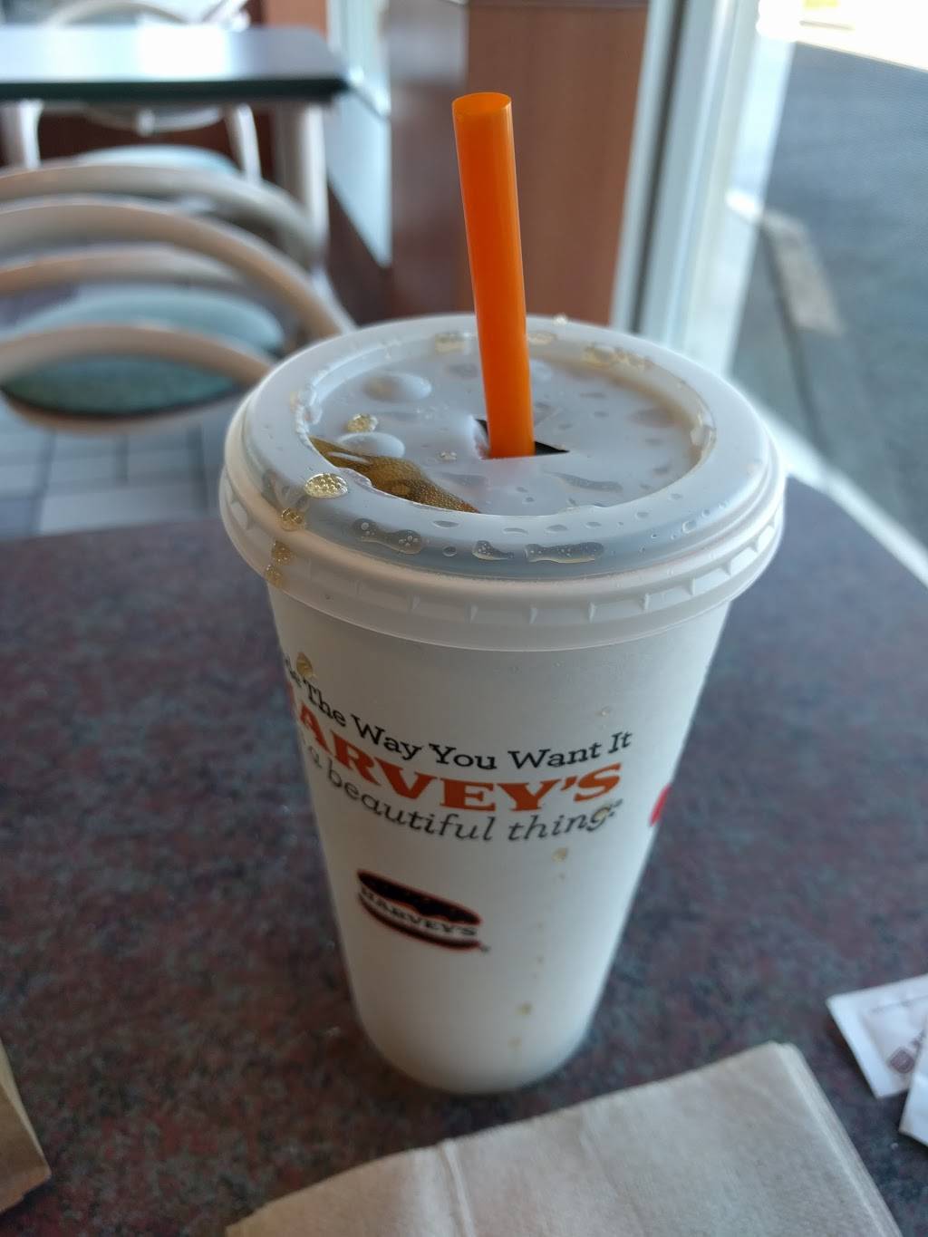 Harveys | restaurant | 24398 Woodbine Ave RR#2, Keswick, ON L4P 3E9, Canada | 9054765667 OR +1 905-476-5667