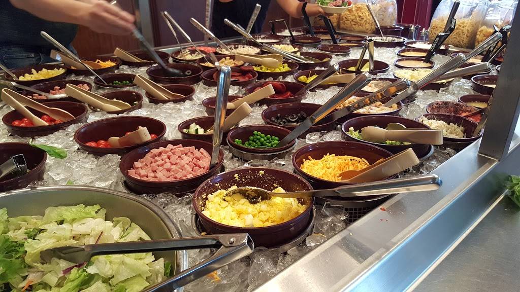 Spaghetti Works | restaurant | 8416 Park Dr, Ralston, NE 68127, USA | 4025921444 OR +1 402-592-1444