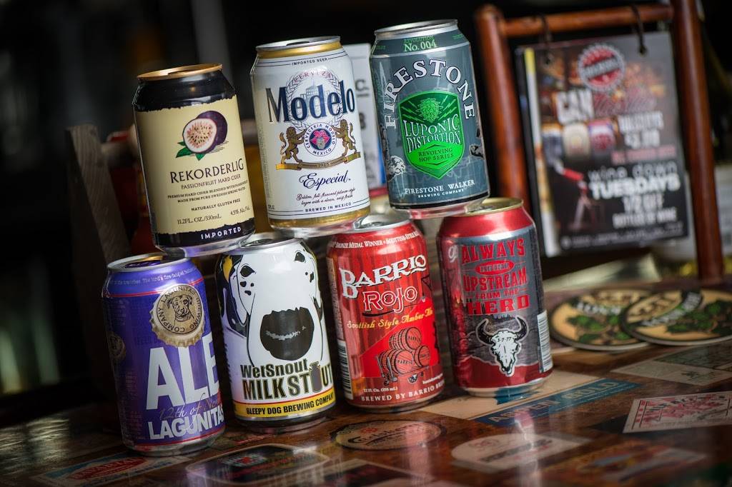 Cold Beers & Cheeseburgers | restaurant | 322 Fifth Ave, San Diego, CA 92101, USA | 6195469292 OR +1 619-546-9292