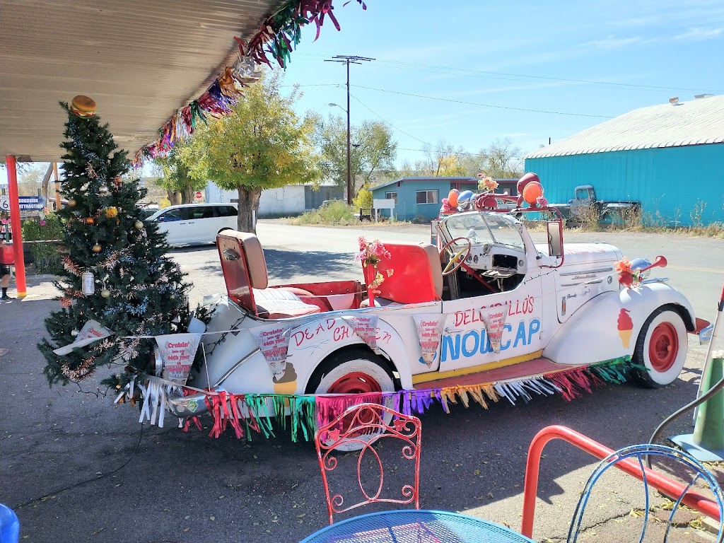 Delgadillo’s Snow Cap | restaurant | 301 AZ-66, Seligman, AZ 86337, USA | 9284223291 OR +1 928-422-3291