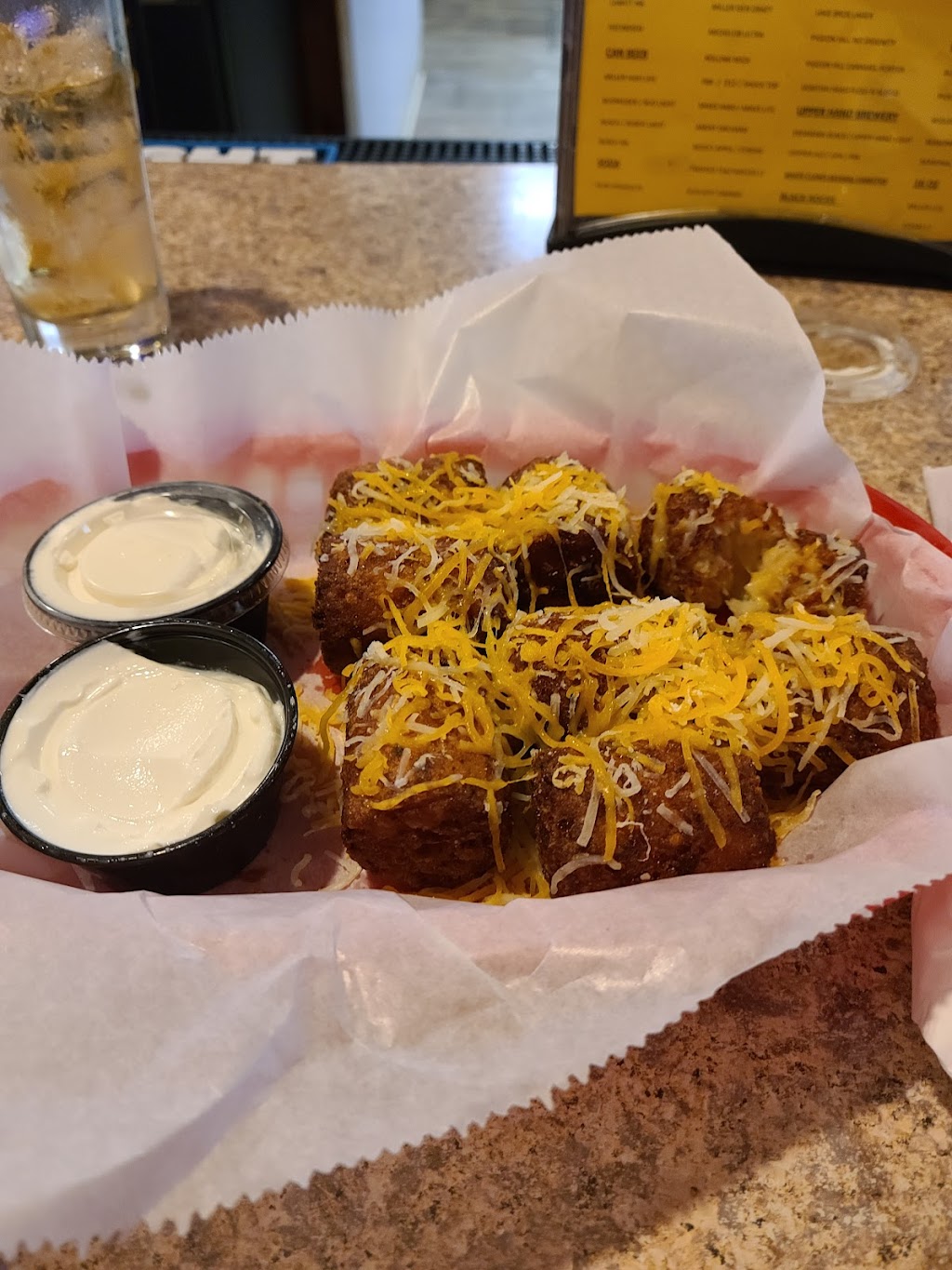 The Dry Dock Bar & Grill | restaurant | 5029 US Hwy 41, Harvey, MI 49855, USA | 9062493298 OR +1 906-249-3298