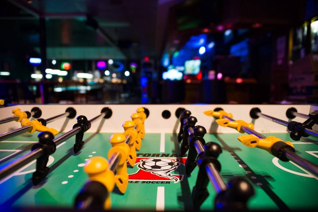 Clicks Billiards | restaurant | 1455 N, FL-436 #291, Casselberry, FL 32707, USA | 4076789366 OR +1 407-678-9366