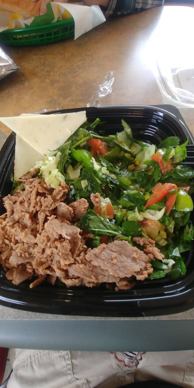 Subway | restaurant | 1060 Mineral Wells Ave, Paris, TN 38242, USA | 7316423210 OR +1 731-642-3210