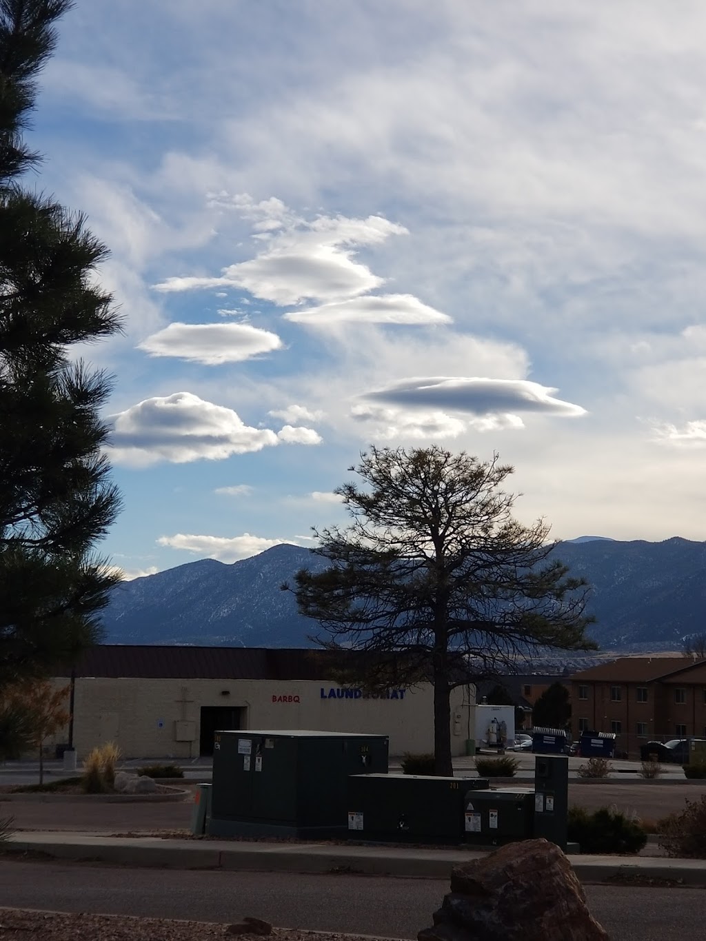 Starbucks | cafe | 541 E Hwy 105, Monument, CO 80132, USA | 7194888872 OR +1 719-488-8872