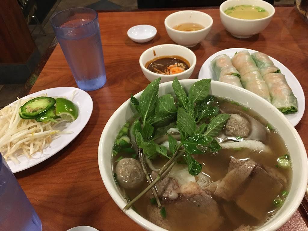 Kevins Noodle House | restaurant | 188 Skyline Plaza, Daly City, CA 94015, USA | 4157695788 OR +1 415-769-5788