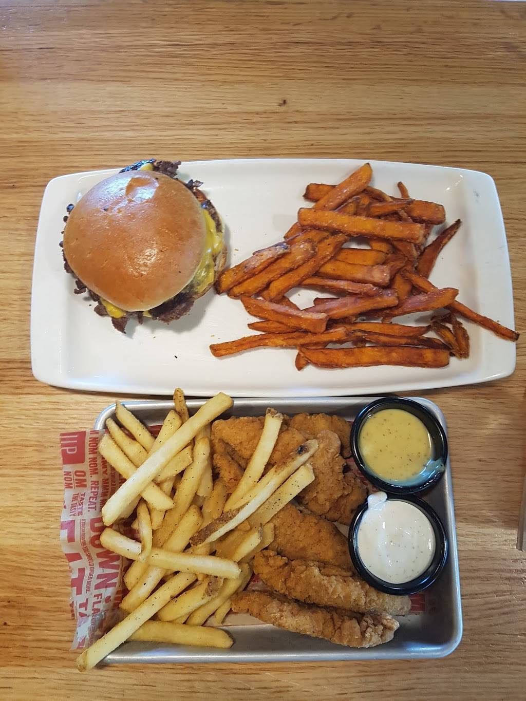 Applebees Grill + Bar | restaurant | 120 Charlton Rd, Sturbridge, MA 01566, USA | 5083470174 OR +1 508-347-0174