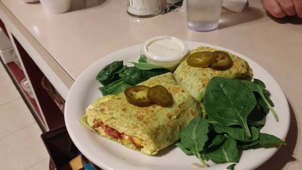 Gebbys Family Restaurant | restaurant | 726 E War Memorial Dr, Peoria Heights, IL 61616, USA | 3096857811 OR +1 309-685-7811