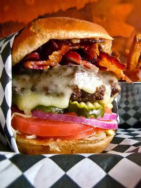 Bad Daddys Burger Bar | restaurant | 279 Williamson Rd, Mooresville, NC 28117, USA | 7046620608 OR +1 704-662-0608