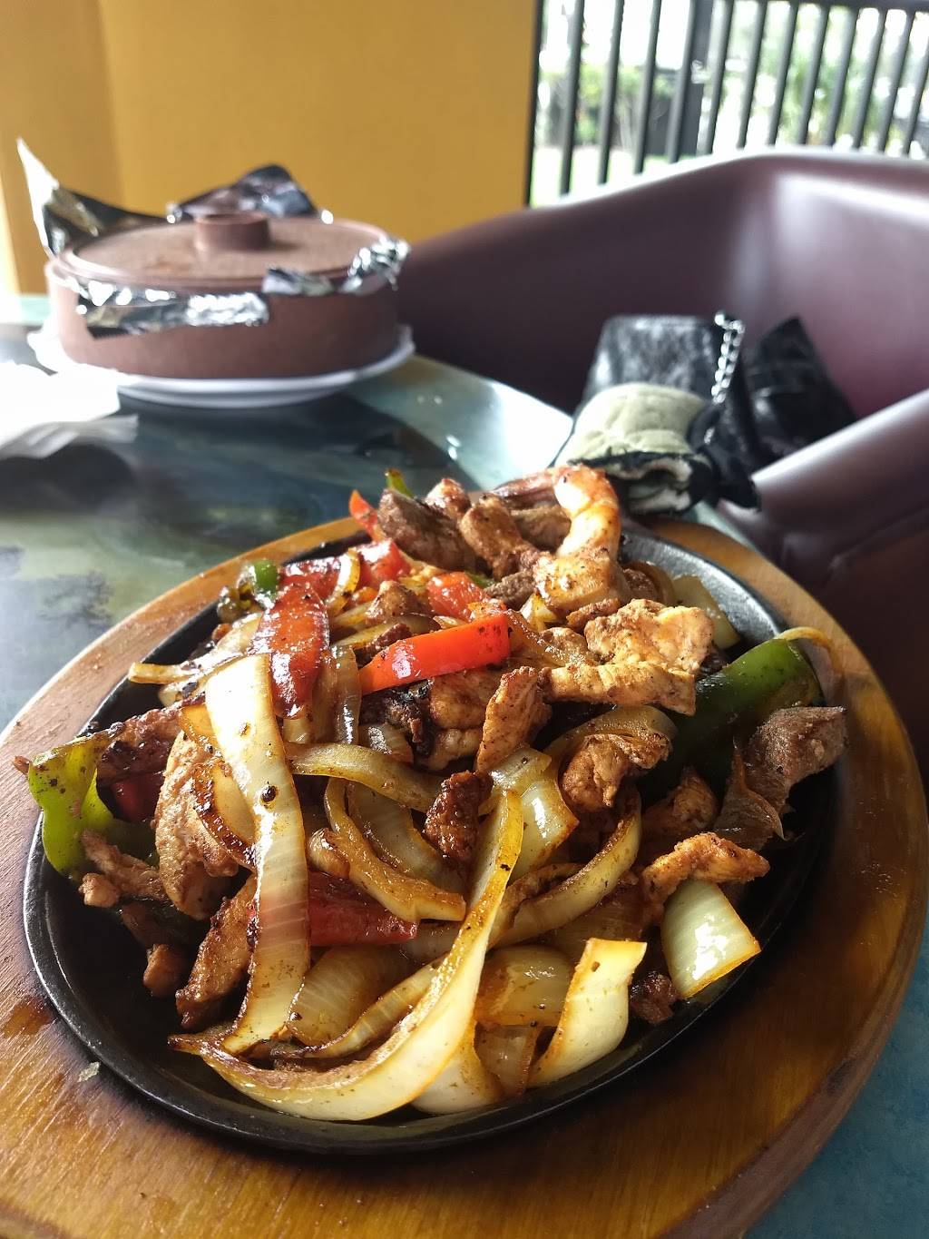 Ay Jalisco Clermont | restaurant | 580 E FL-50, Clermont, FL 34711, USA | 3522431360 OR +1 352-243-1360