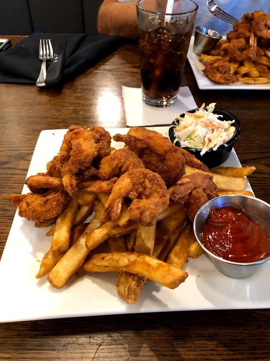 TBonz Gill & Grill | restaurant | 80 N Market St, Charleston, SC 29401, USA | 8435772511 OR +1 843-577-2511