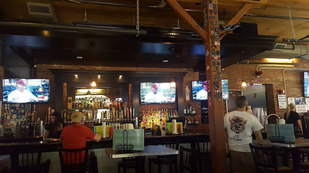 Hangar Pub & Grill Westfield | restaurant | 29 School St, Westfield, MA 01085, USA | 4135629450 OR +1 413-562-9450