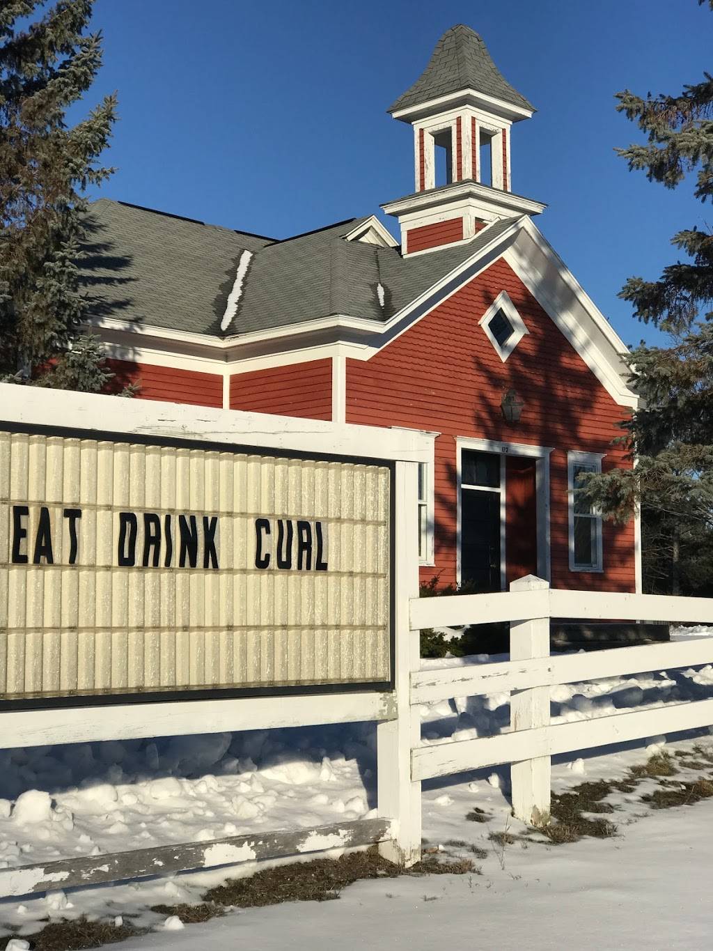 Broomstack Kitchen and Taphouse | restaurant | 172 W Burdickville Rd, Maple City, MI 49664, USA | 2312288869 OR +1 231-228-8869