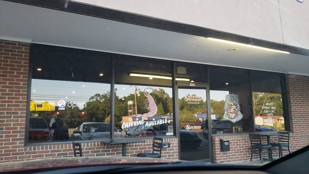 Low Country Shrimper | restaurant | 105 E Butler Rd, Mauldin, SC 29662, USA | 8645341520 OR +1 864-534-1520