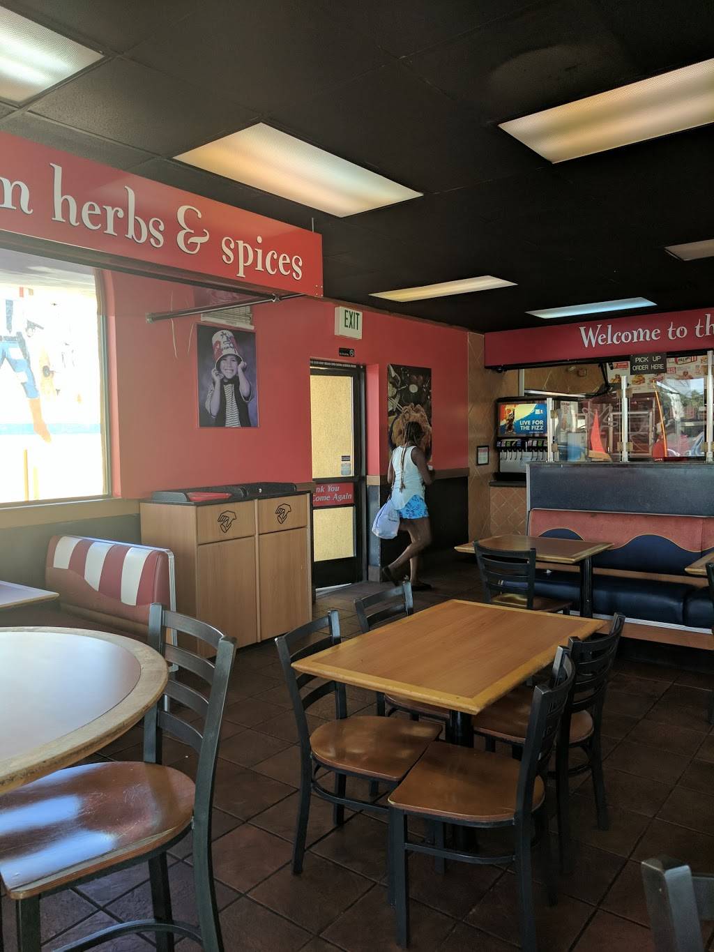 Long John Silvers | meal takeaway | 13720 Van Nuys Blvd, Pacoima, CA 91331, USA | 8188972309 OR +1 818-897-2309