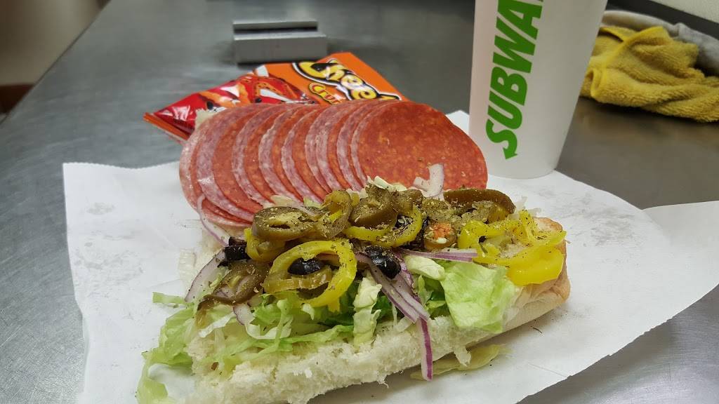Subway | restaurant | 47075 Van Dyke Ave, Shelby Charter Twp, MI 48317, USA | 5867269390 OR +1 586-726-9390