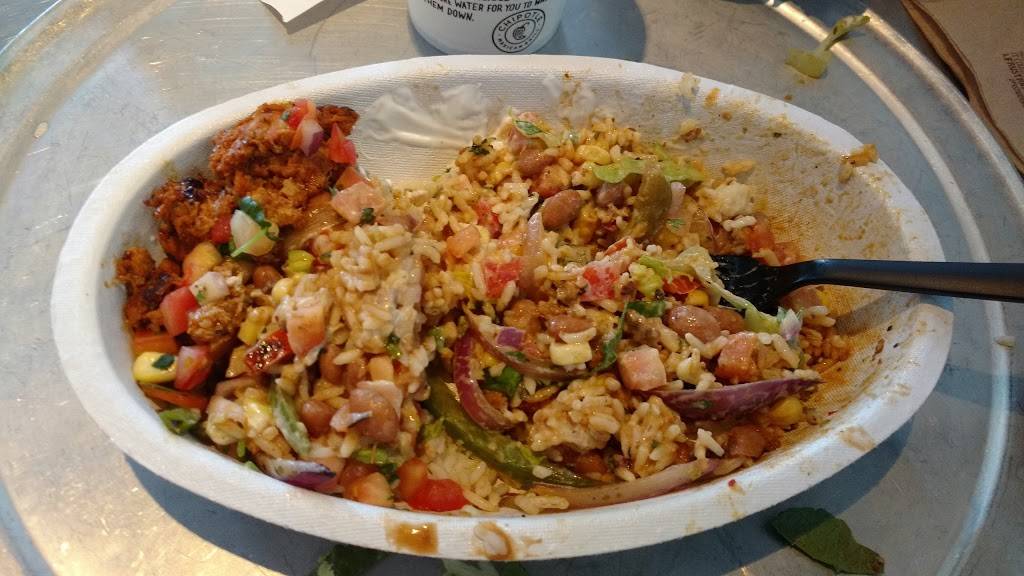 Chipotle Mexican Grill | restaurant | 3841 SW Archer Rd Unit A, Gainesville, FL 32608, USA | 3523719396 OR +1 352-371-9396
