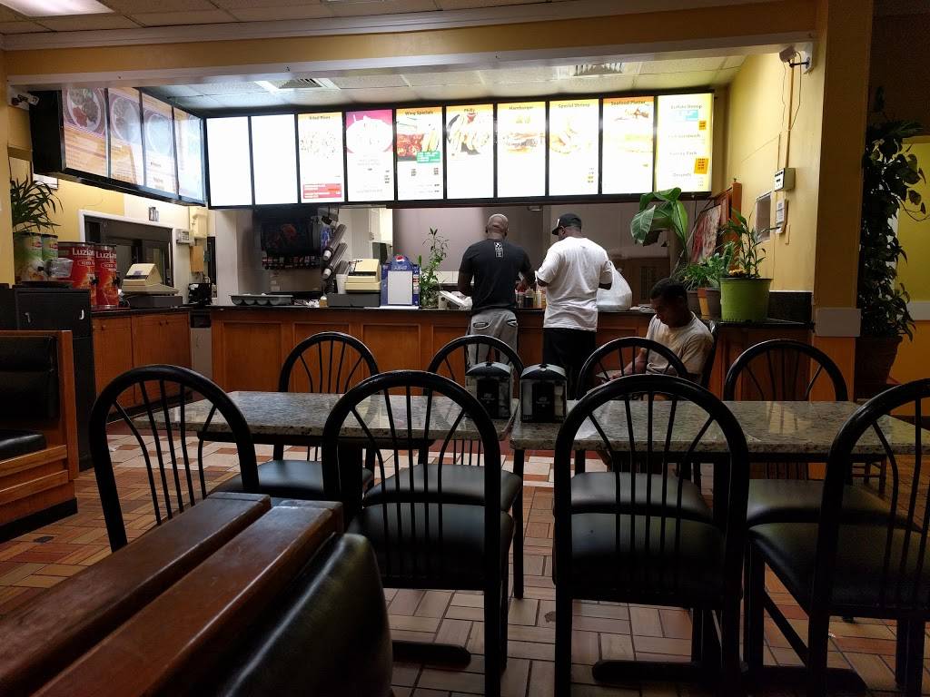 Golden Seafood & Chicken | restaurant | 2600 S Saunders St, Raleigh, NC 27603, USA | 9198330121 OR +1 919-833-0121