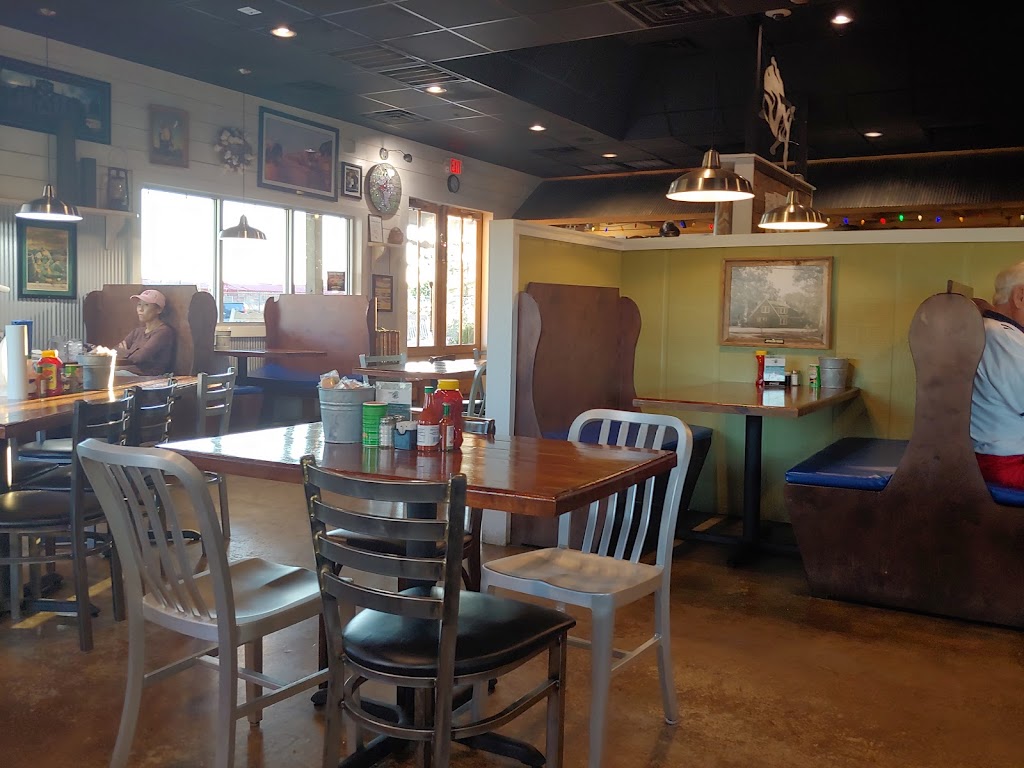 Davids Catfish House Crestview | restaurant | 1296 N Ferdon Blvd, Crestview, FL 32536, USA | 8503312929 OR +1 850-331-2929