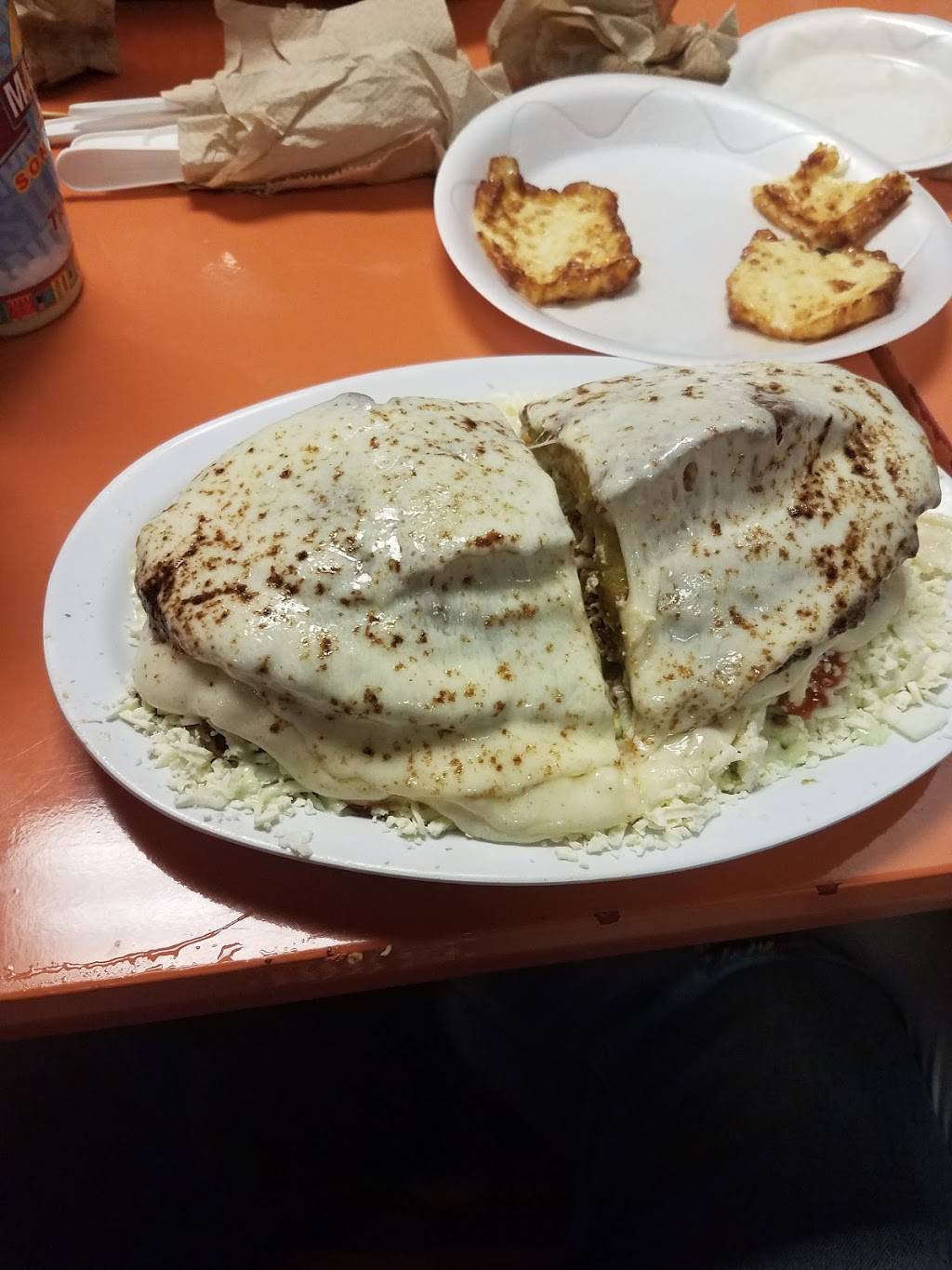 Maracaibo Mia Son Y Sazón | restaurant | 5691 S Semoran Blvd Unit C, Orlando, FL 32822, USA | 3212367131 OR +1 321-236-7131