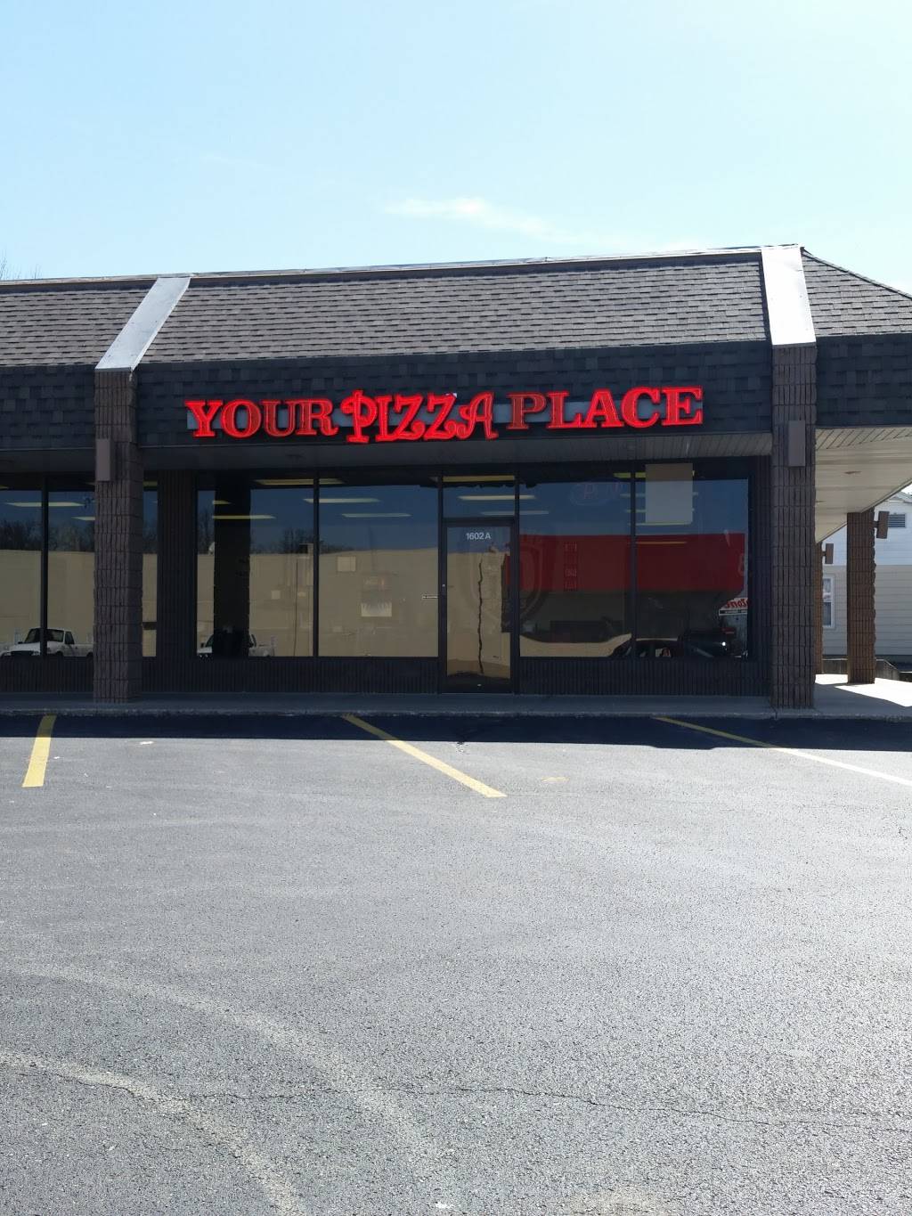 Your Pizza Place | restaurant | 1602 S Elliott Ave G, Aurora, MO 65605, USA | 4176781455 OR +1 417-678-1455