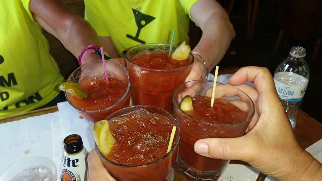 Lake Placid Inn | restaurant | 1520 Co Rd F, Minocqua, WI 54548, USA | 7153564202 OR +1 715-356-4202