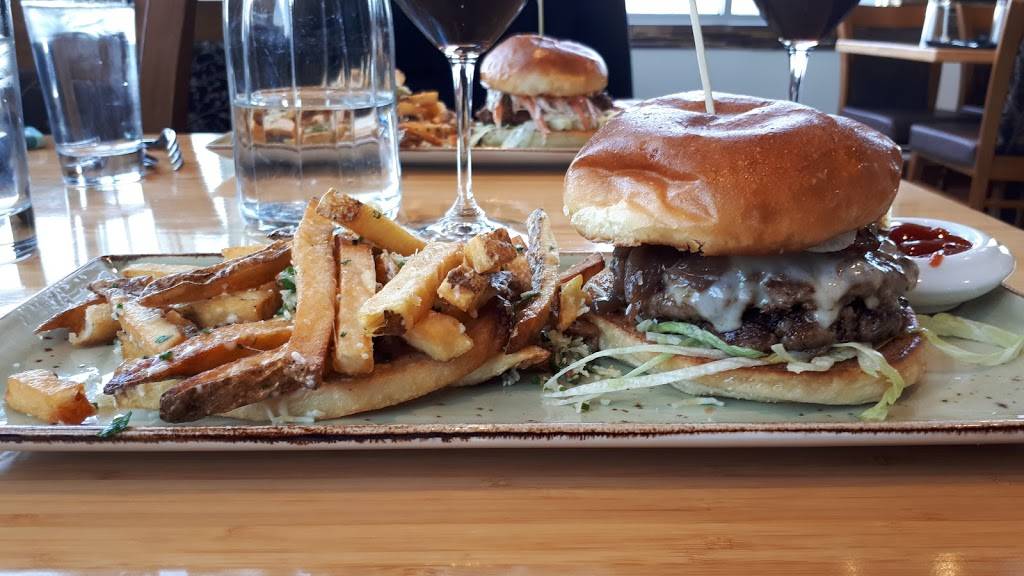 Coopers Hawk Vineyards and The Vines Restaurant | restaurant | 1425 Iler Rd, Harrow, ON N0R 1G0, Canada | 5197384295 OR +1 519-738-4295