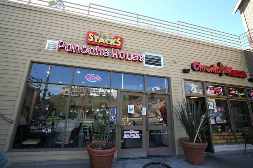 Stacks Pancake House | bakery | 34255 Pacific Coast Hwy, Dana Point, CA 92629, USA | 9494292222 OR +1 949-429-2222