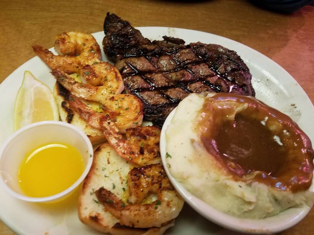 Texas Roadhouse | restaurant | 8207 Town Center Dr, Nottingham, MD 21236, USA | 4109336620 OR +1 410-933-6620