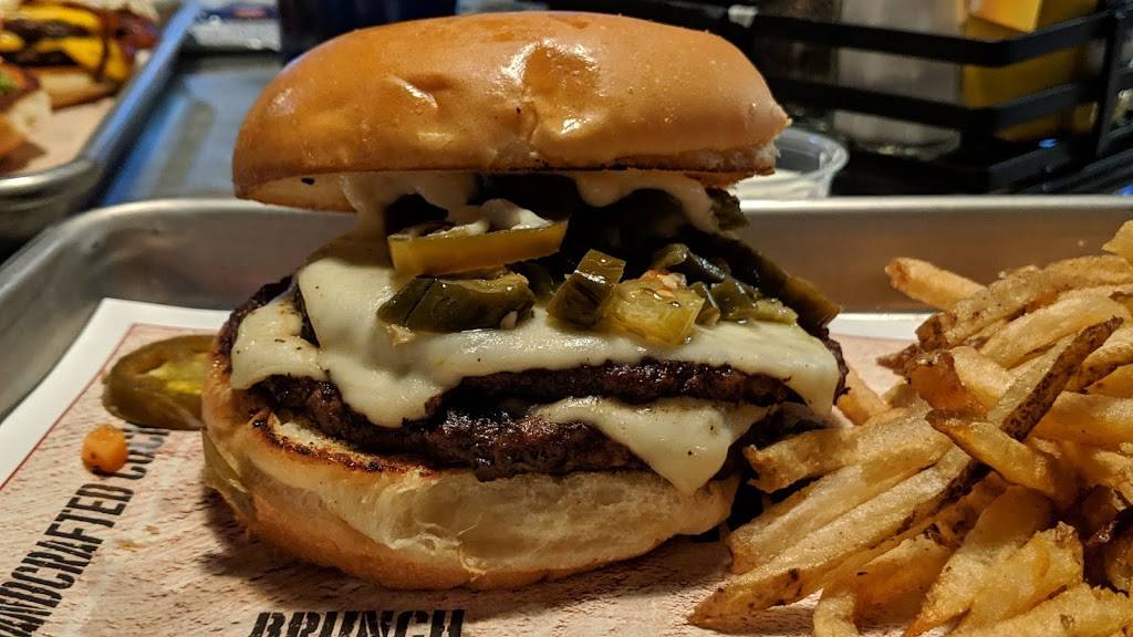 The Town Tavern | restaurant | 1840 Town Park Blvd, Uniontown, OH 44685, USA | 3308964433 OR +1 330-896-4433