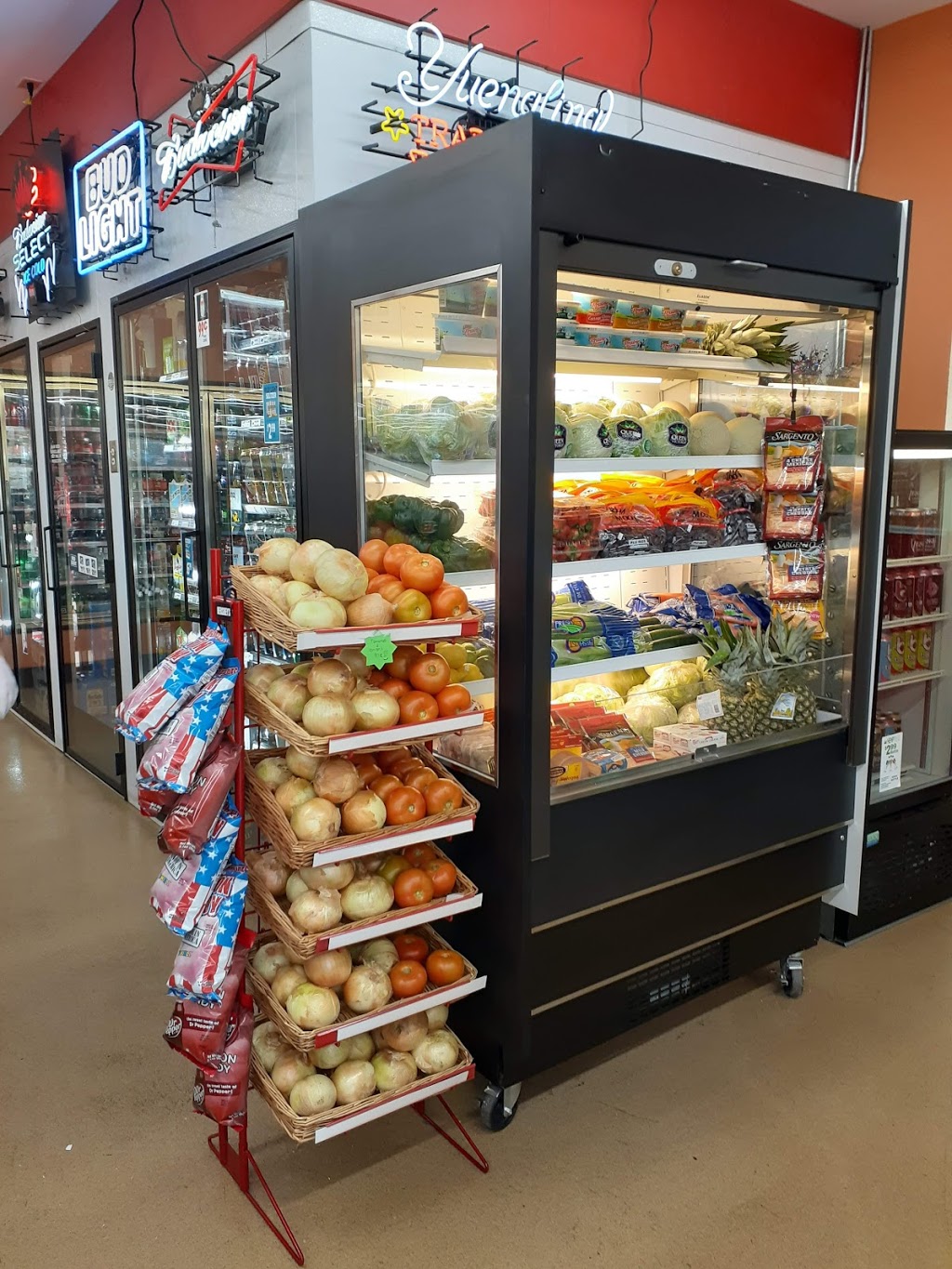 Route 17 Iga Express | meal takeaway | 4147 Madison Pike, Covington, KY 41017, USA | 8593563558 OR +1 859-356-3558