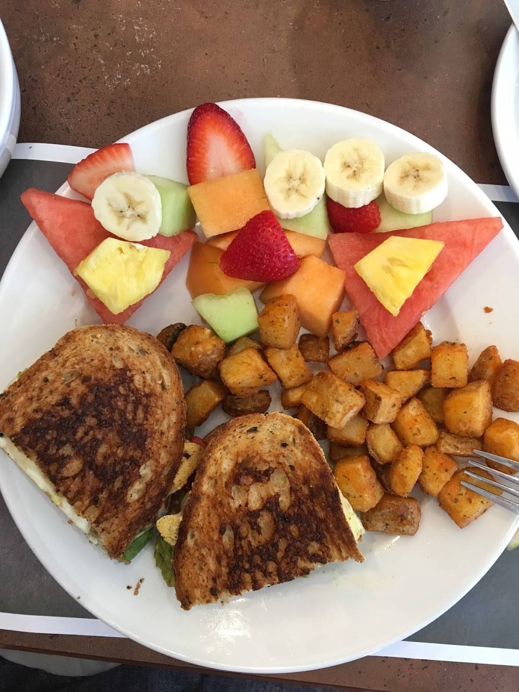 Ben & Florentine | restaurant | 483 Chemin Vanier, Gatineau, QC J9J 1Z4, Canada | 8193320606 OR +1 819-332-0606