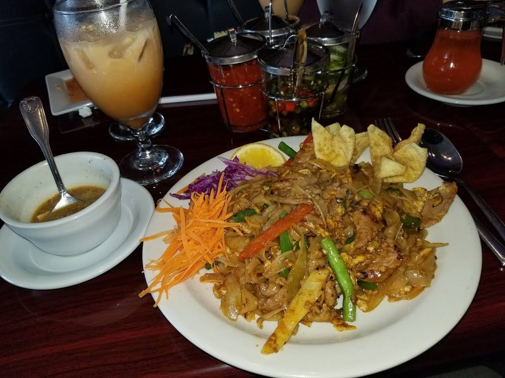 Thai Spice | restaurant | 18931 E Valley View Pkwy ste d, Independence, MO 64055, USA | 8167956789 OR +1 816-795-6789
