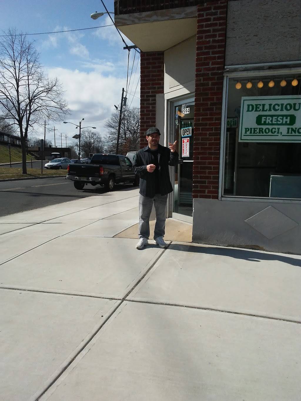 Delicious Pierogi Inc | restaurant | 594 Chestnut St, Roselle Park, NJ 07204, USA | 9082450550 OR +1 908-245-0550