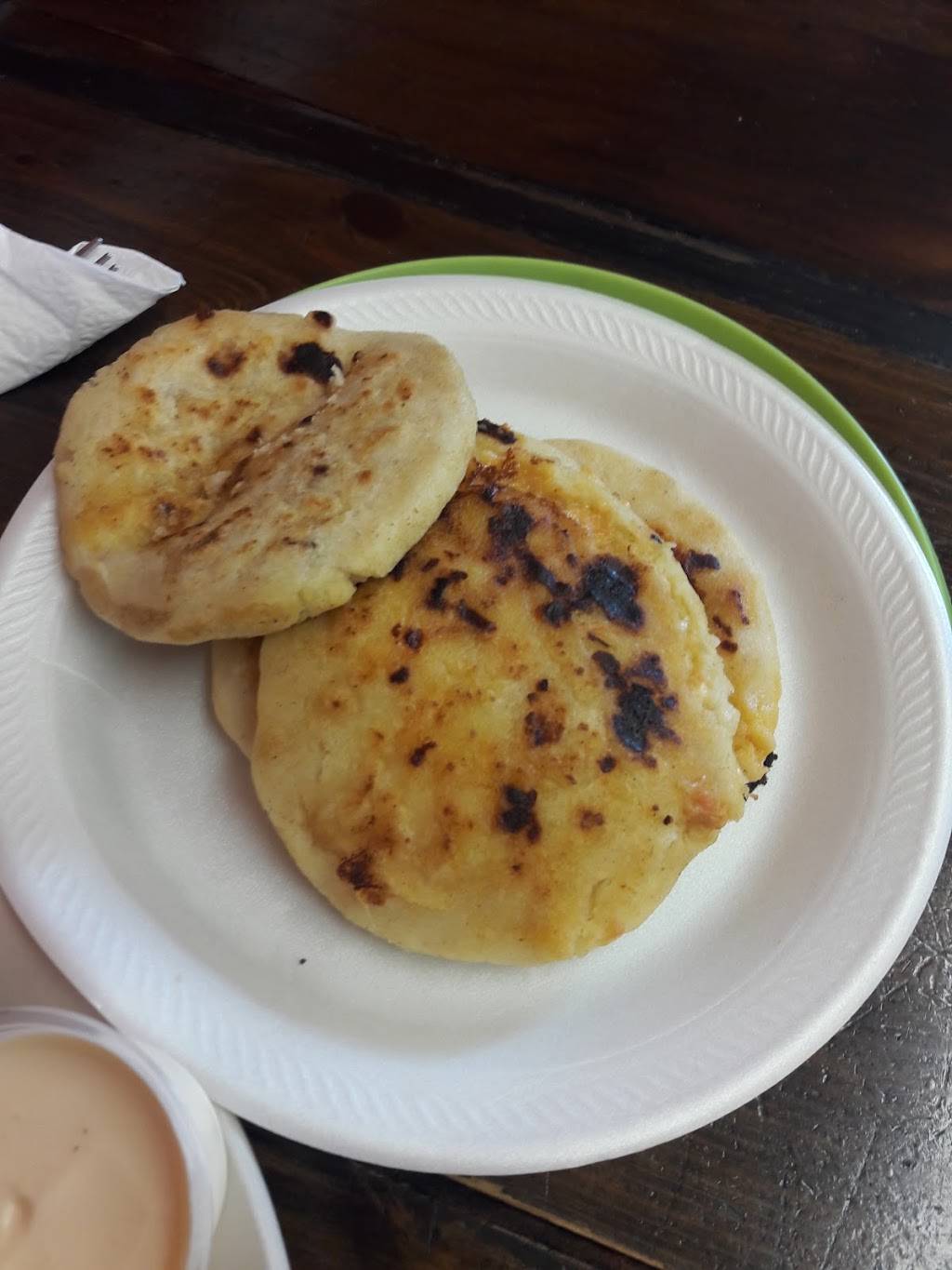 Antojitos Latinos | restaurant | 5201 McCart Ave, Fort Worth, TX 76115, USA | 8179238491 OR +1 817-923-8491