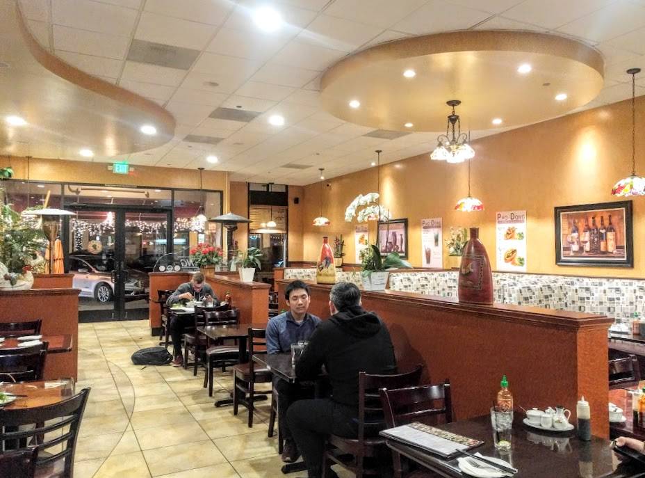 Pho Dong Restaurant | restaurant | 2610 Broadway, Redwood City, CA 94063, USA | 6502989900 OR +1 650-298-9900