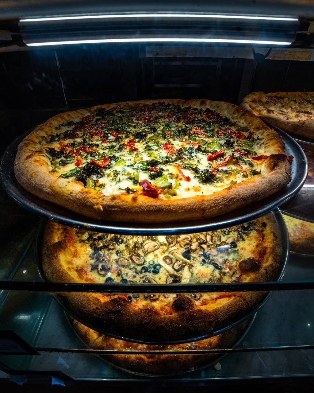 Tonys Slice House at The Market | restaurant | 1355 Market St Suite 100, San Francisco, CA 94103, USA | 4157675130 OR +1 415-767-5130