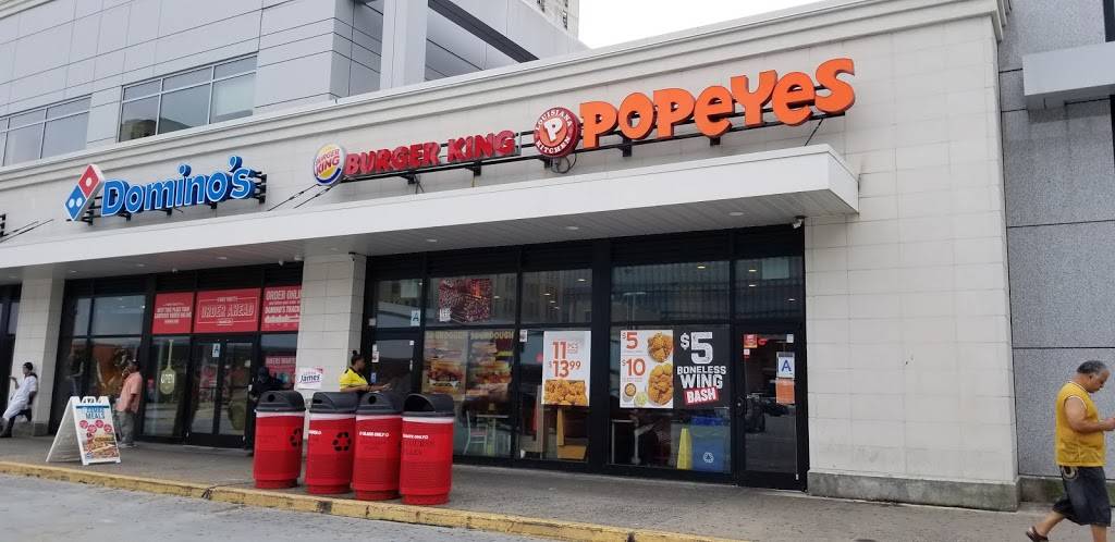 Popeyes Louisiana Kitchen | restaurant | 220 E 161st St, Bronx, NY 10451, USA | 9174719302 OR +1 917-471-9302