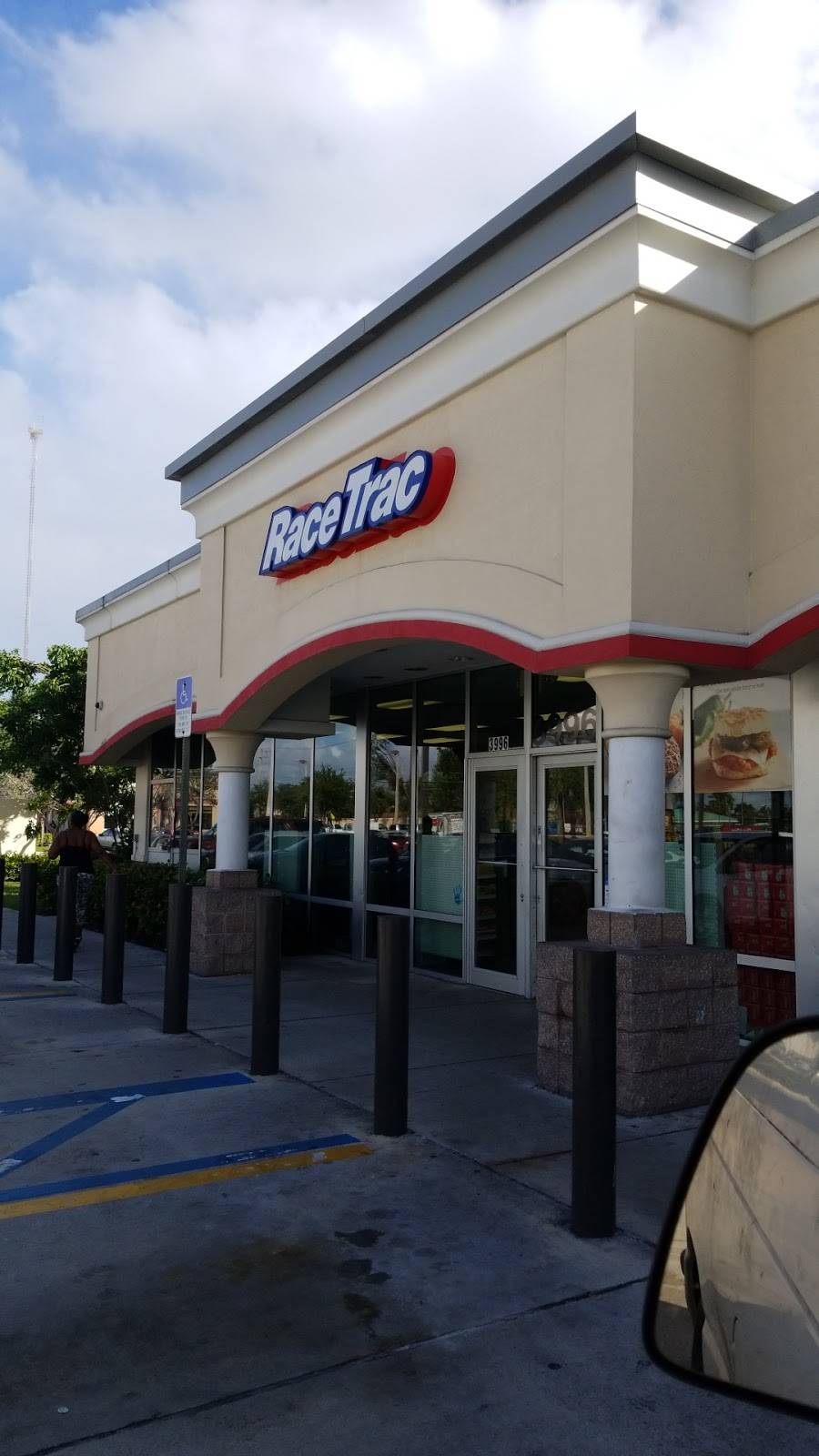 RaceTrac | bakery | 3996 Pembroke Rd, Pembroke Park, FL 33021, USA | 9549615931 OR +1 954-961-5931