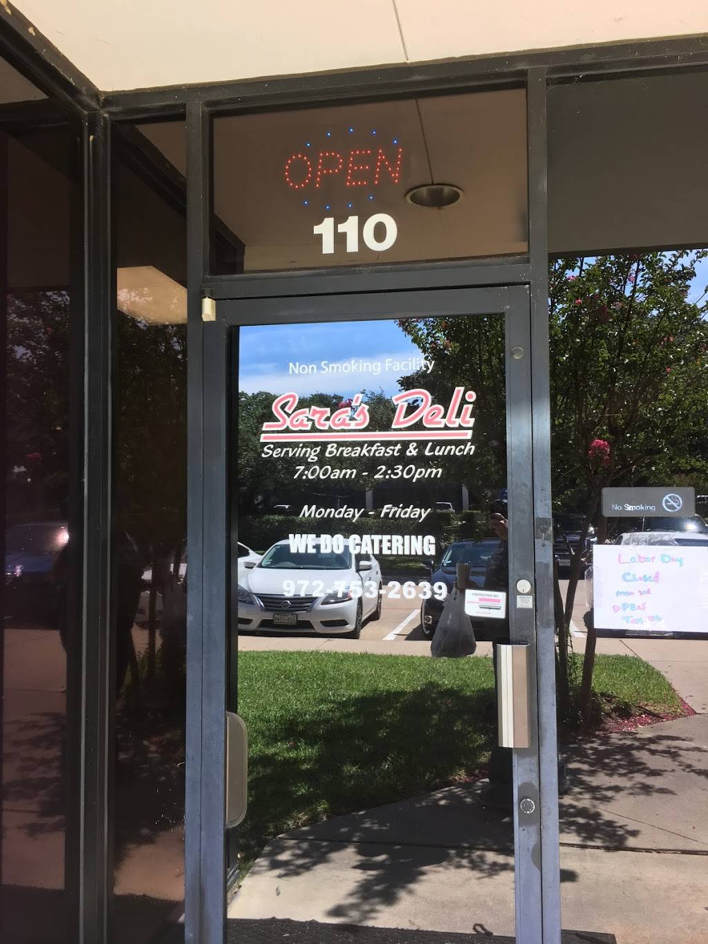 Saras Deli | meal takeaway | 3001 Gateway Dr # 110, Irving, TX 75063, USA | 9727532639 OR +1 972-753-2639