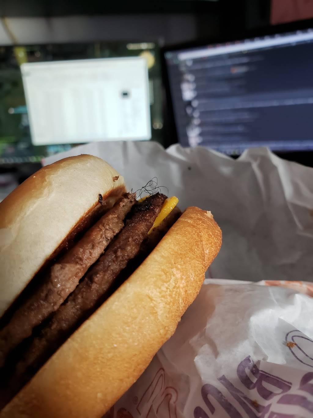 McDonalds | restaurant | 4007 W Baring Trace, Peoria, IL 61615, USA | 3096933540 OR +1 309-693-3540