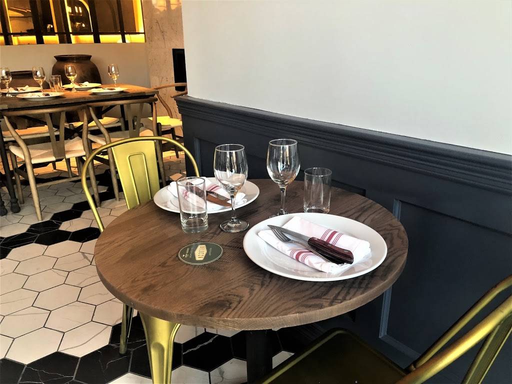 Delucca Gaucho Pizza and Wine | restaurant | 1628 Oak Lawn Ave Ste 100, Dallas, TX 75207, USA | 2147749903 OR +1 214-774-9903